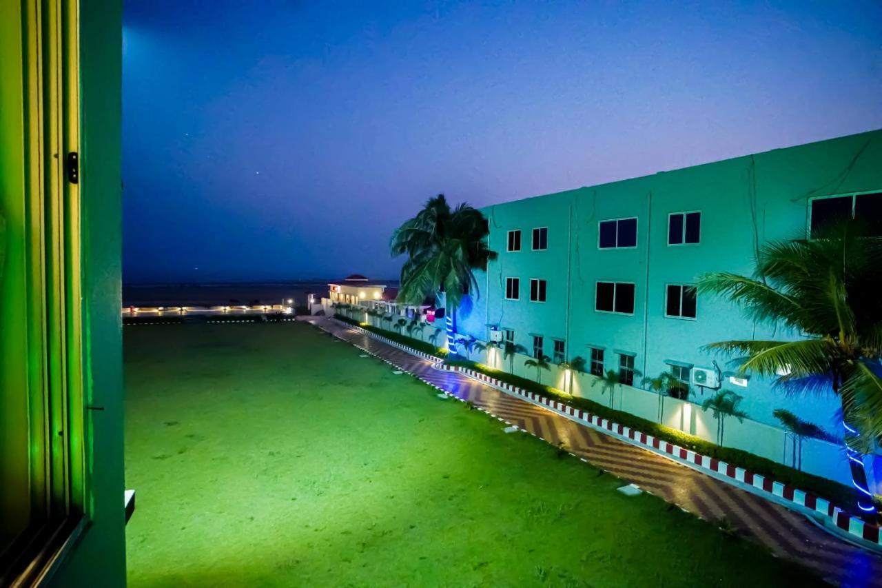 Silver Sand Eco Resort !! Beachfront !! With Biggest Pool And Huge Open Area !! Ideal For Weddings !! Couple Friendly !! Mandarmani Luaran gambar