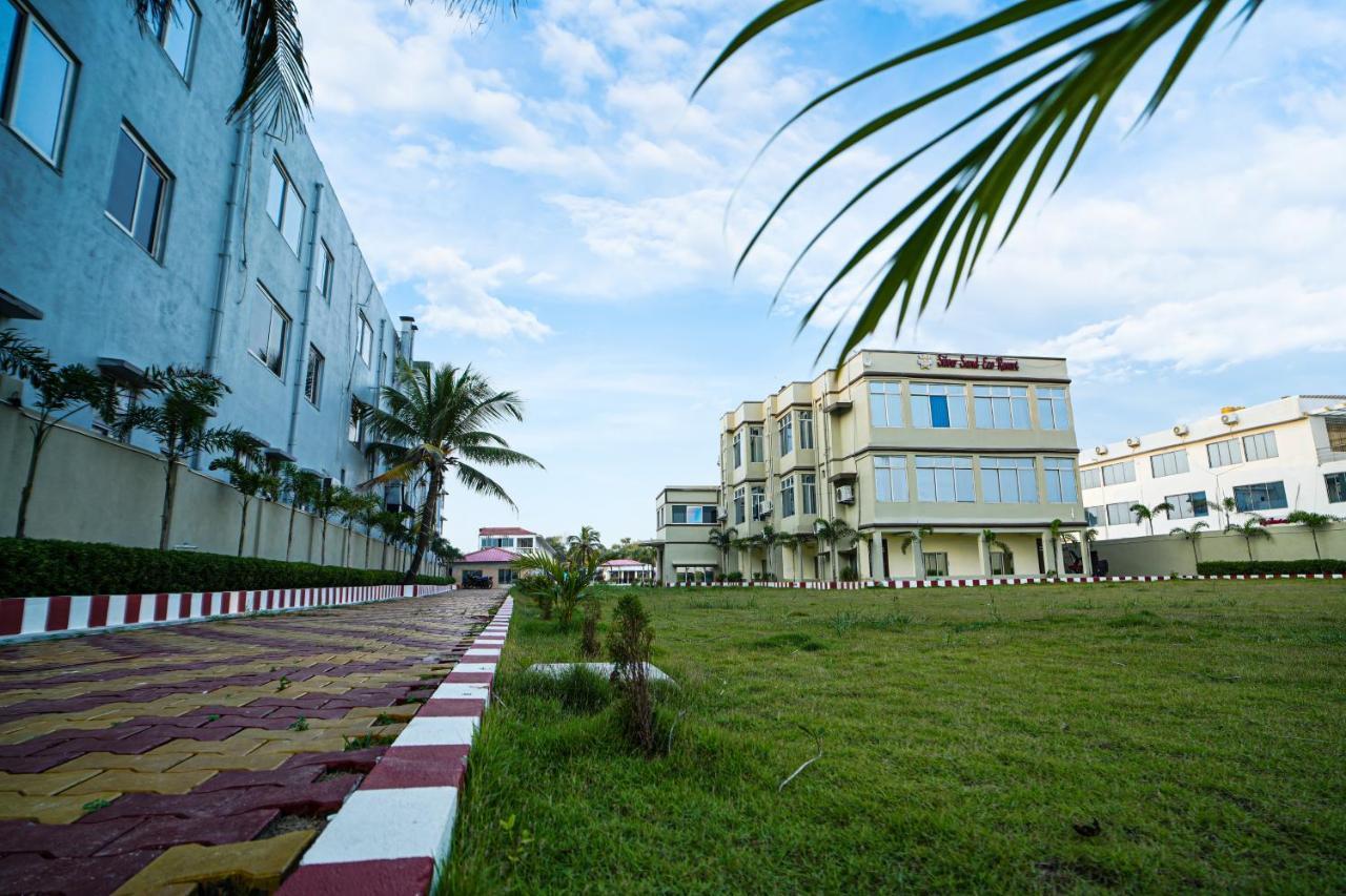 Silver Sand Eco Resort !! Beachfront !! With Biggest Pool And Huge Open Area !! Ideal For Weddings !! Couple Friendly !! Mandarmani Luaran gambar
