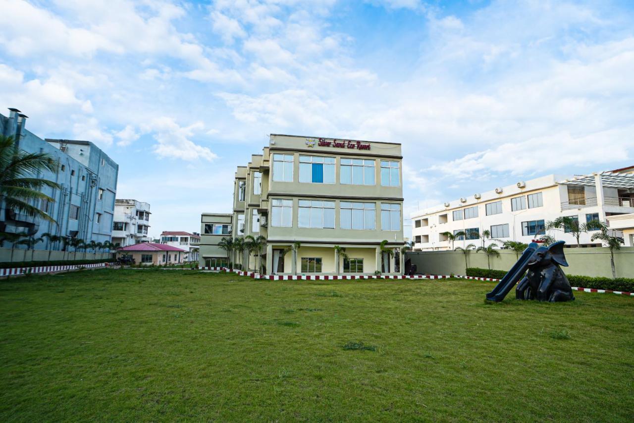 Silver Sand Eco Resort !! Beachfront !! With Biggest Pool And Huge Open Area !! Ideal For Weddings !! Couple Friendly !! Mandarmani Luaran gambar