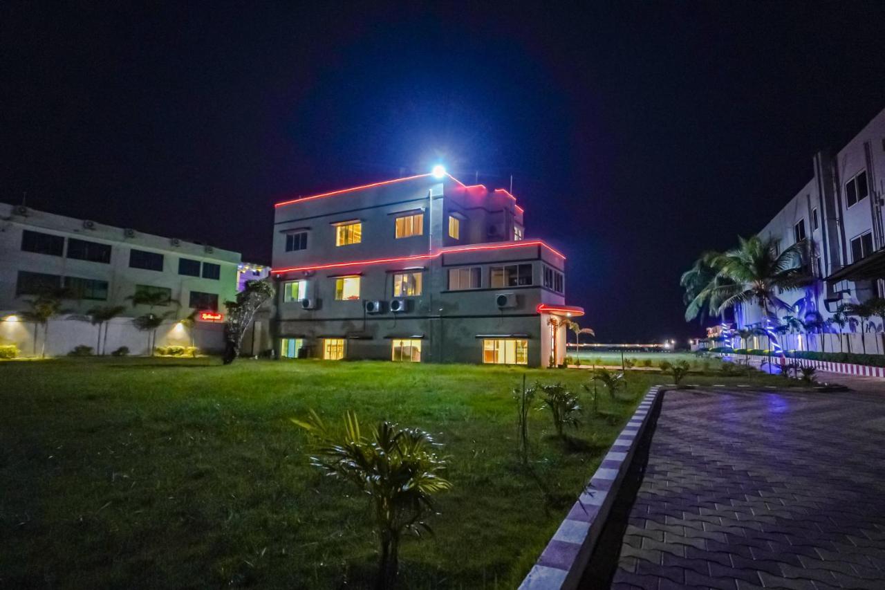 Silver Sand Eco Resort !! Beachfront !! With Biggest Pool And Huge Open Area !! Ideal For Weddings !! Couple Friendly !! Mandarmani Luaran gambar