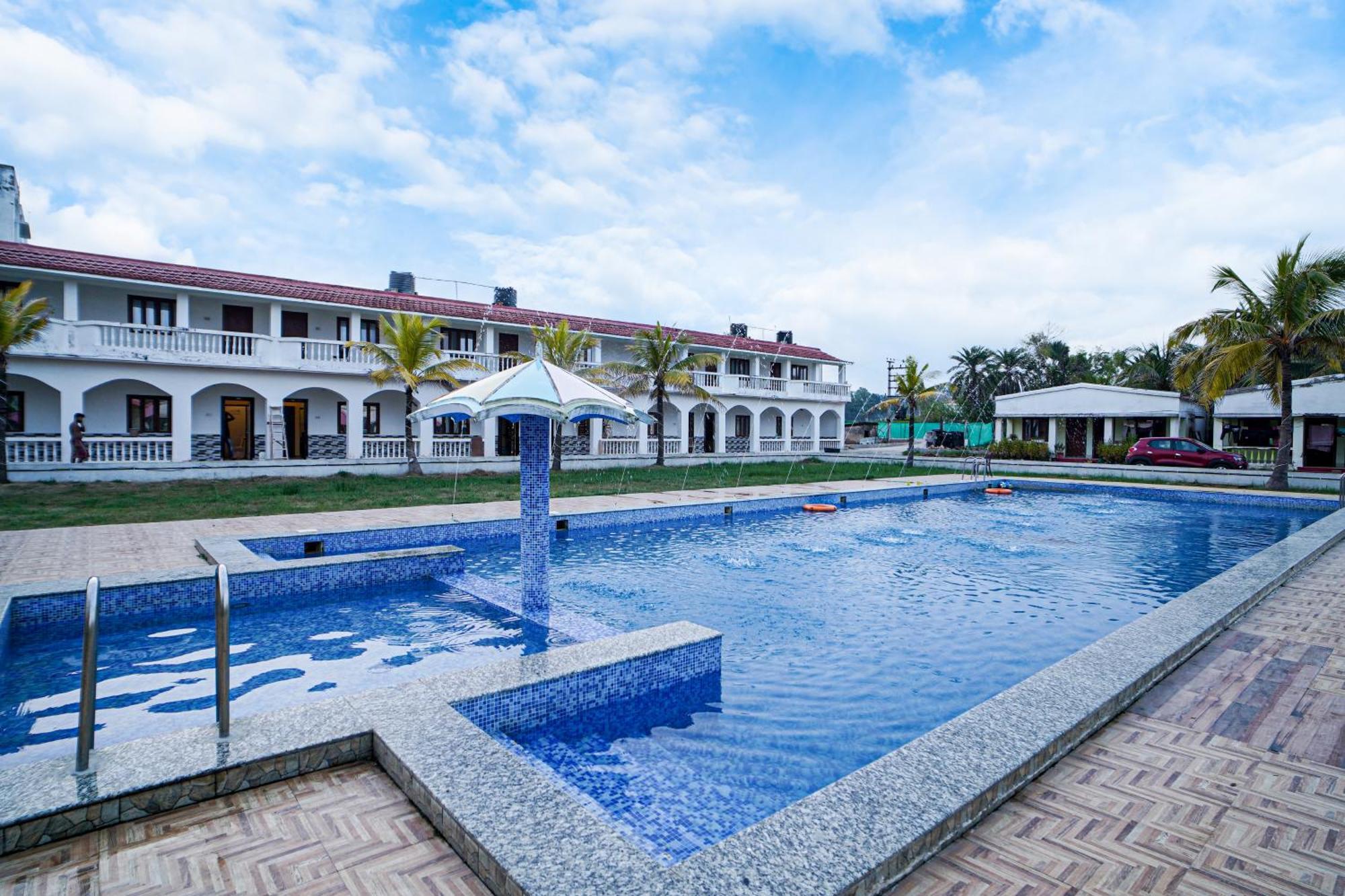 Silver Sand Eco Resort !! Beachfront !! With Biggest Pool And Huge Open Area !! Ideal For Weddings !! Couple Friendly !! Mandarmani Luaran gambar