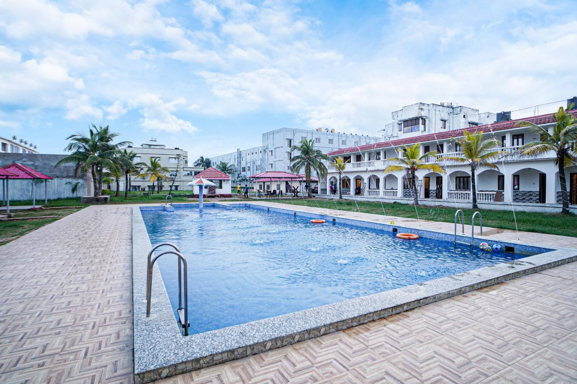 Silver Sand Eco Resort !! Beachfront !! With Biggest Pool And Huge Open Area !! Ideal For Weddings !! Couple Friendly !! Mandarmani Luaran gambar